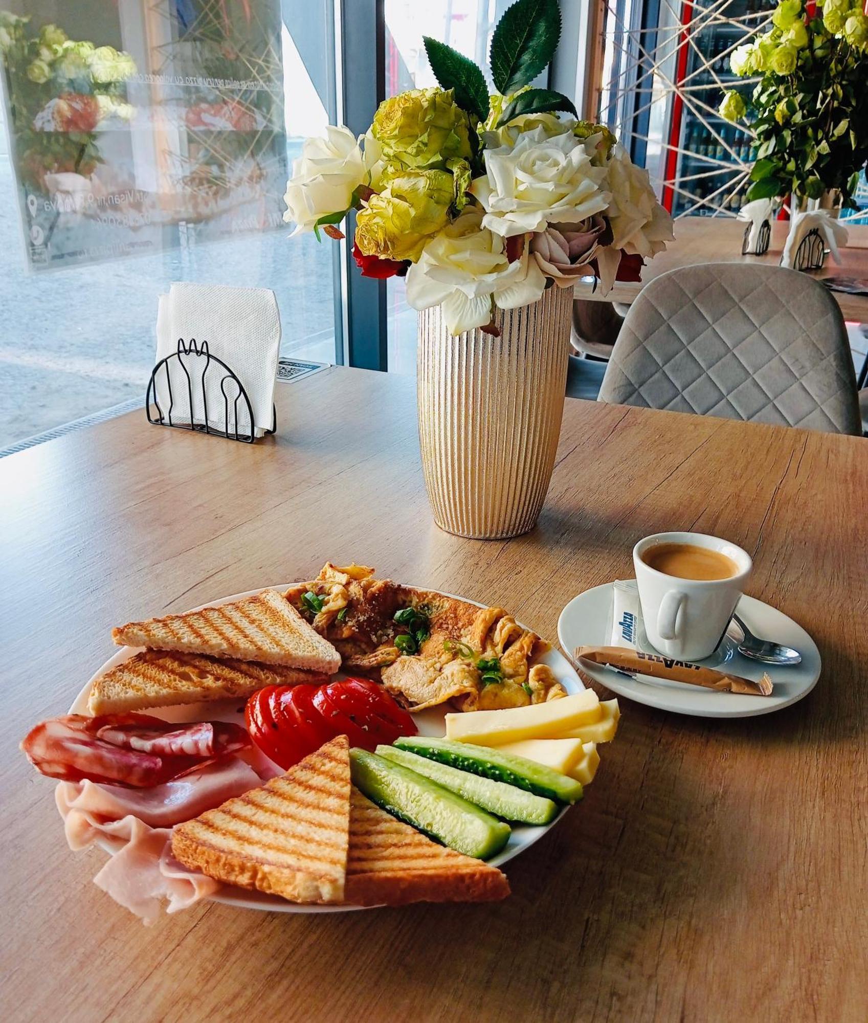 Monarc Boutique Aparthotel - Self Check-In Visan 외부 사진