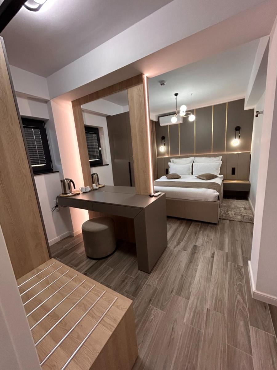 Monarc Boutique Aparthotel - Self Check-In Visan 외부 사진