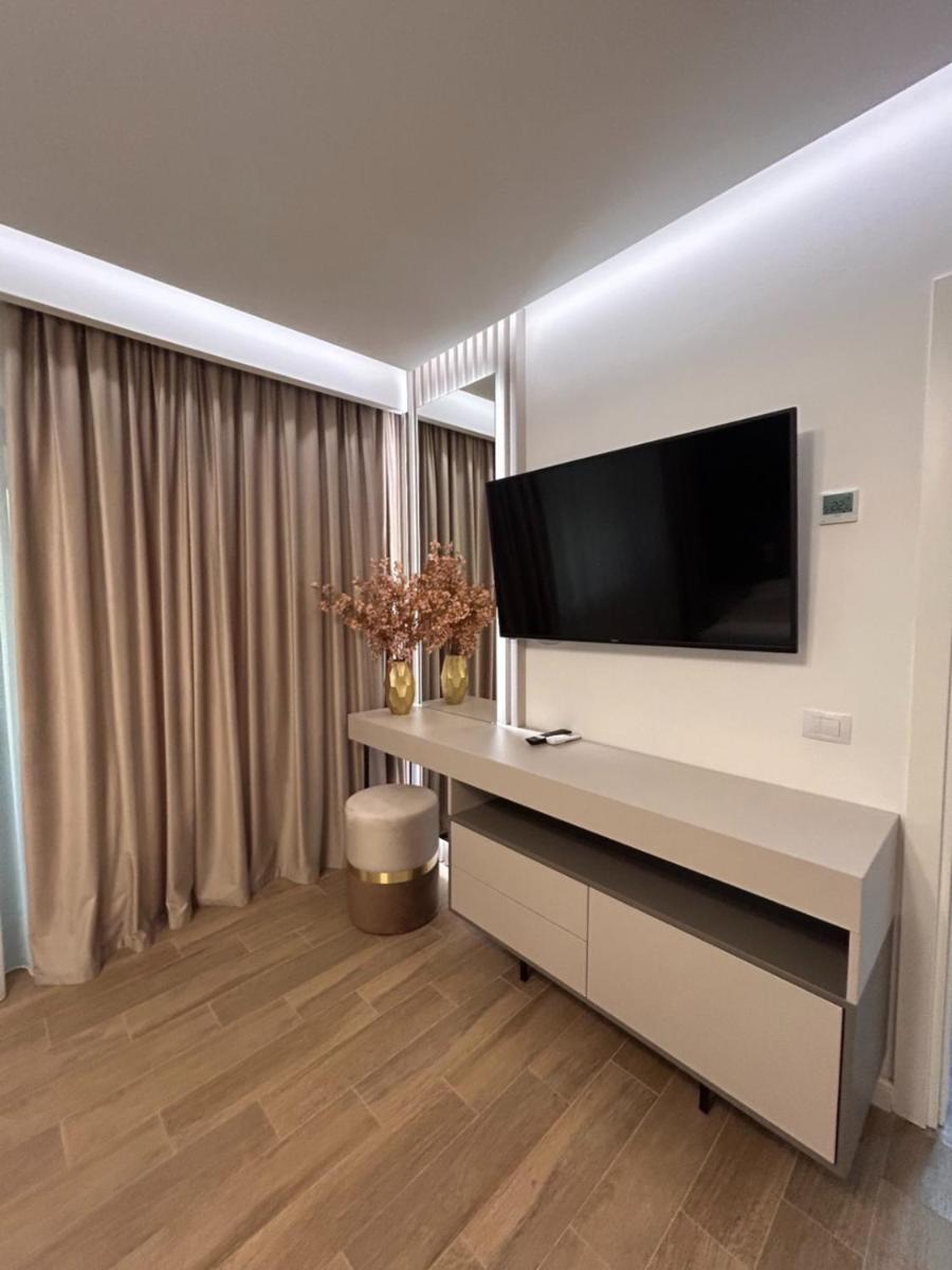 Monarc Boutique Aparthotel - Self Check-In Visan 외부 사진