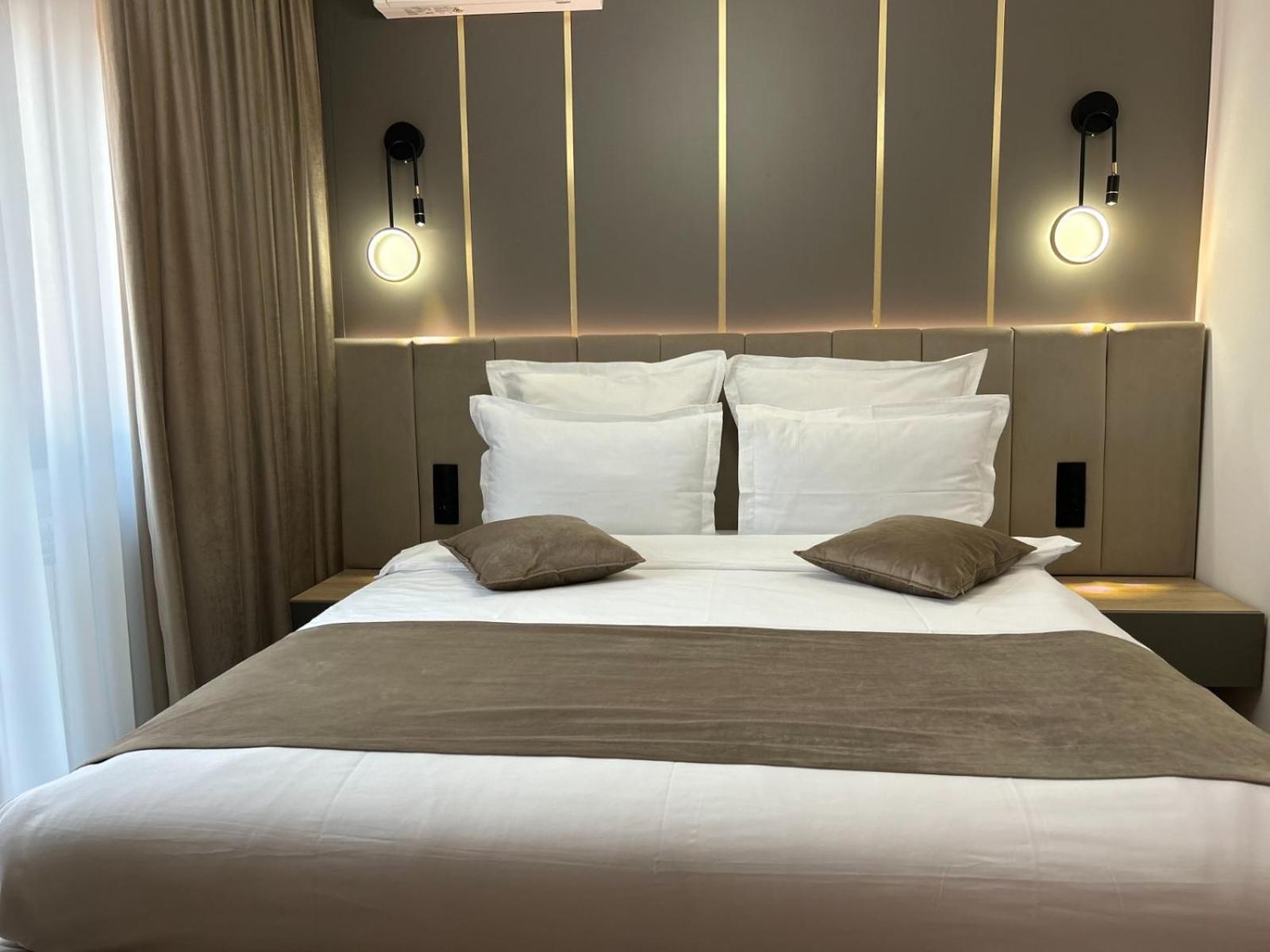 Monarc Boutique Aparthotel - Self Check-In Visan 외부 사진