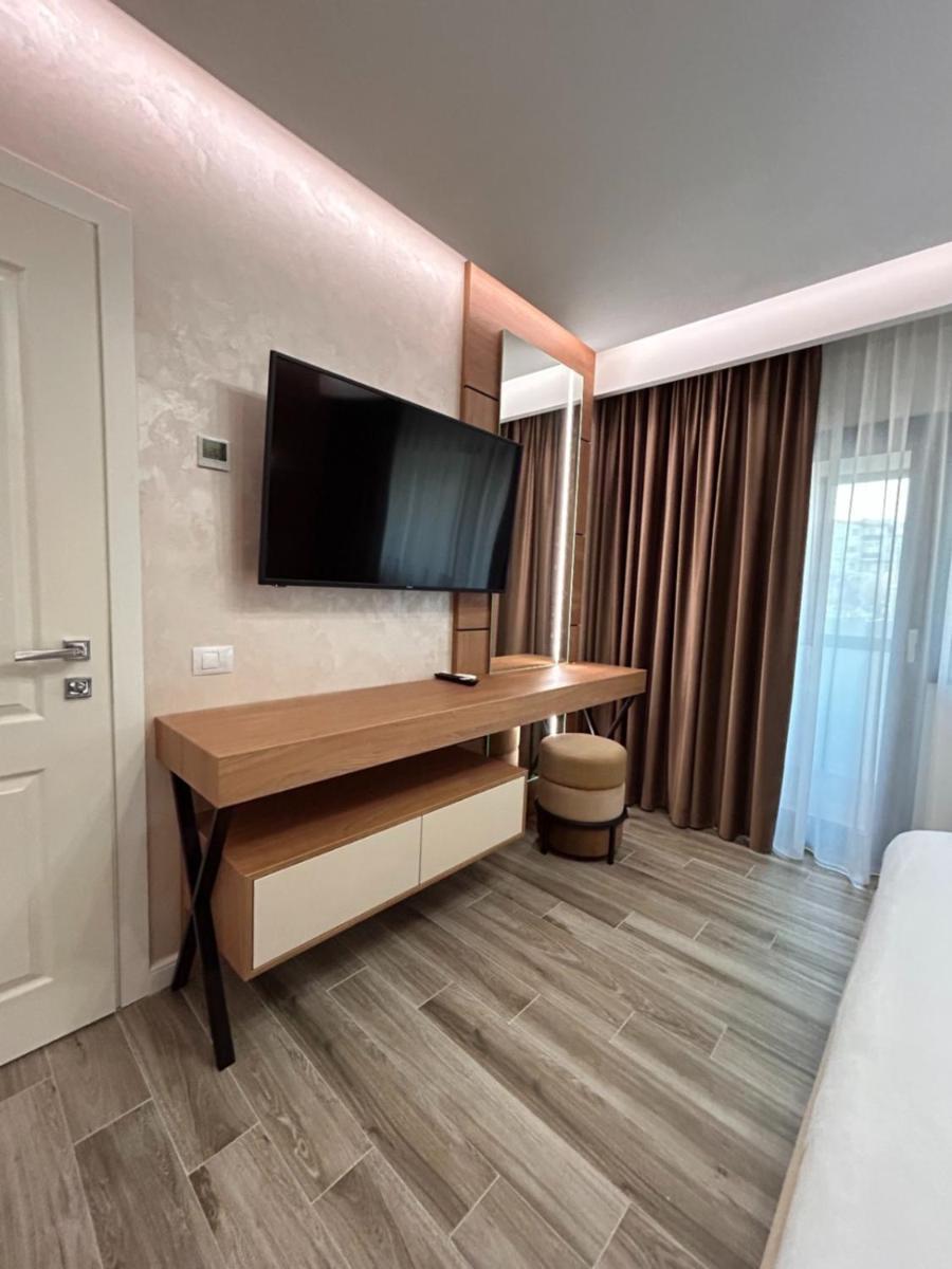 Monarc Boutique Aparthotel - Self Check-In Visan 외부 사진