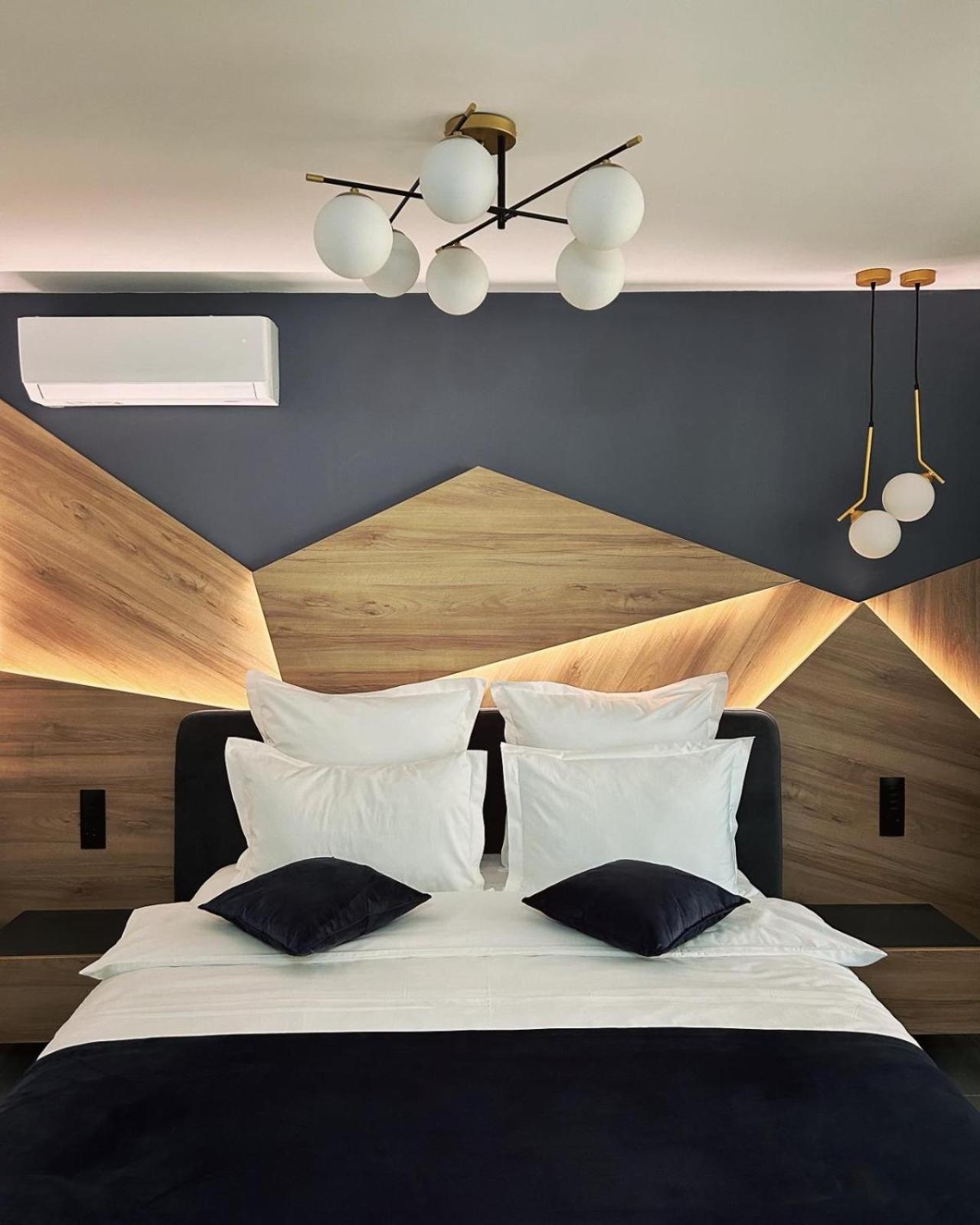 Monarc Boutique Aparthotel - Self Check-In Visan 외부 사진