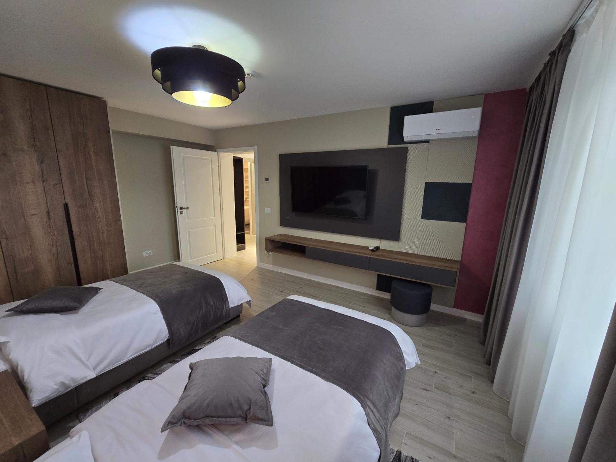 Monarc Boutique Aparthotel - Self Check-In Visan 외부 사진